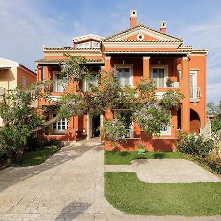 Homely 2bd In Dassia