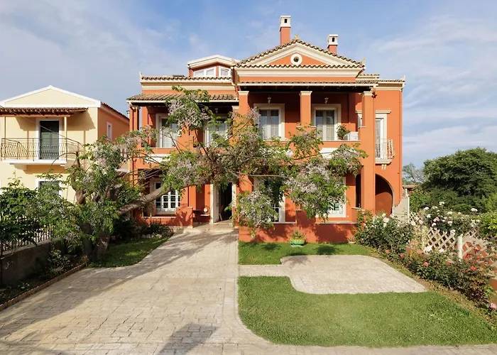 Homely 2bd In Dassia