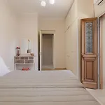 Apartman Homely 2bd In Dassia