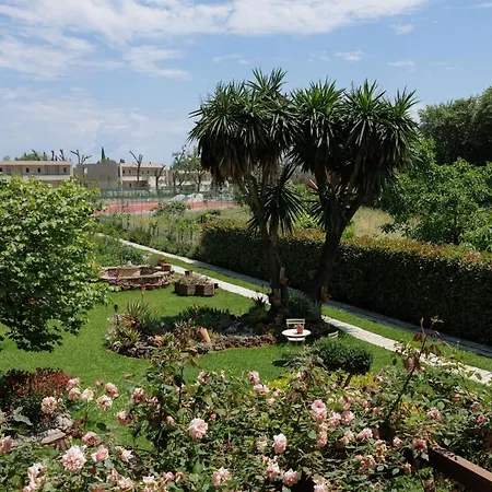 Daire Homely 2bd In Dassia