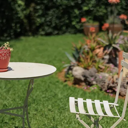 アパート Homely 2bd In Dassia *