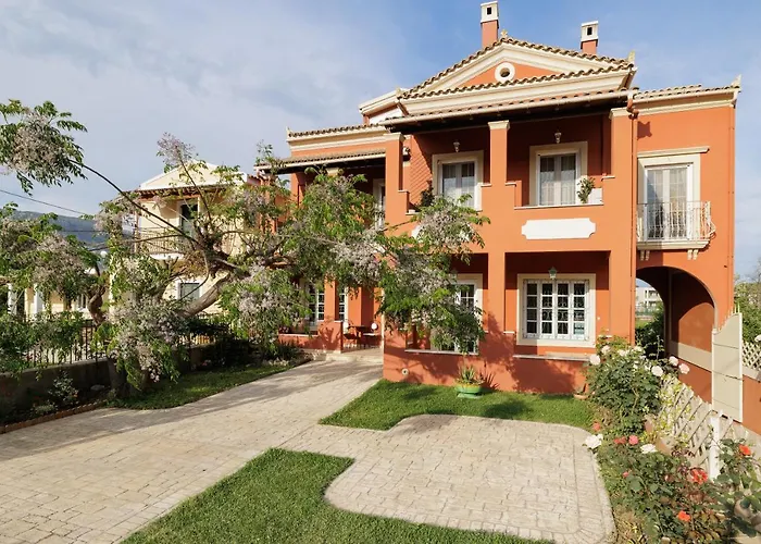 Homely 2bd In Dassia Apartment *