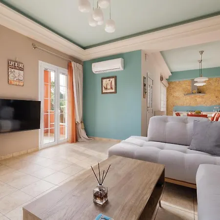 Homely 2bd In Dassia Apartamento Kato Korakiana