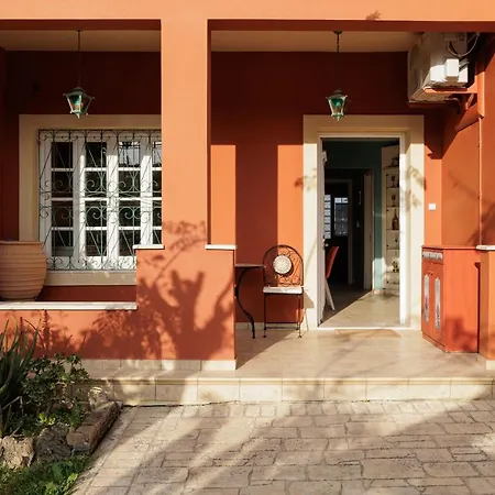 Homely 2bd In Dassia Κάτω Κορακιάνα