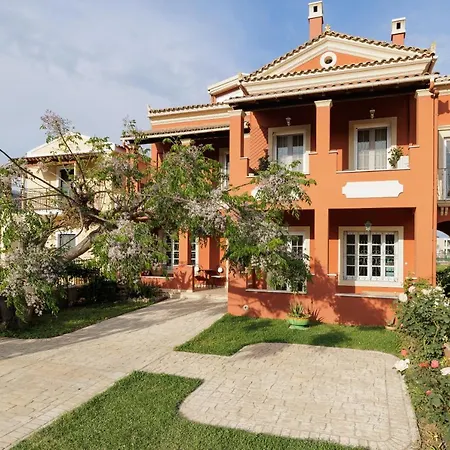 Homely 2bd In Dassia Διαμέρισμα *