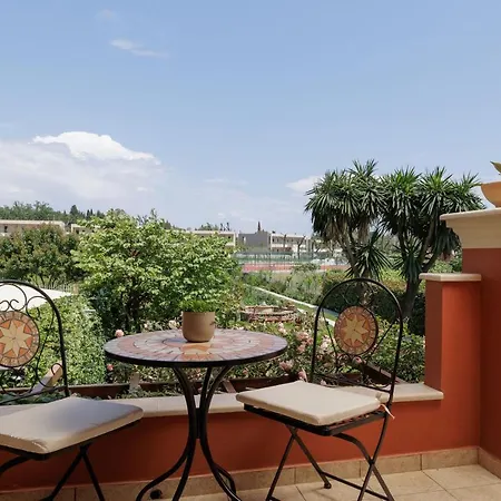 아파트 Homely 2bd In Dassia