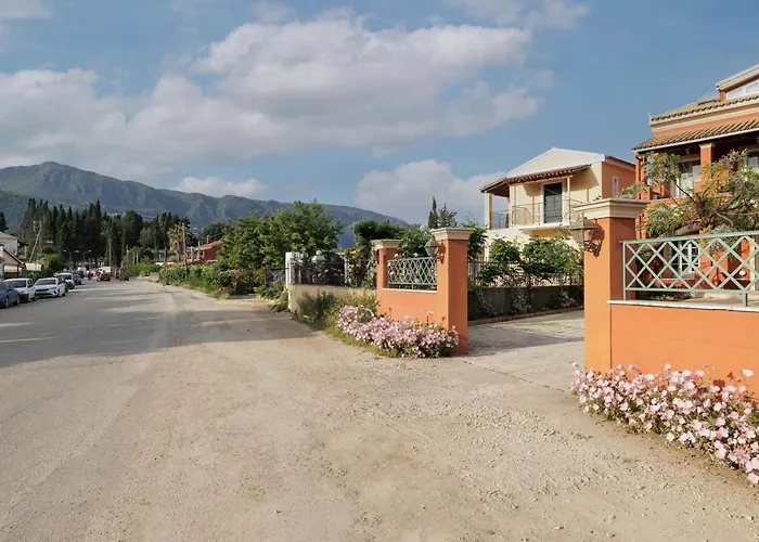 Homely 2bd In Dassia Kato Korakiana