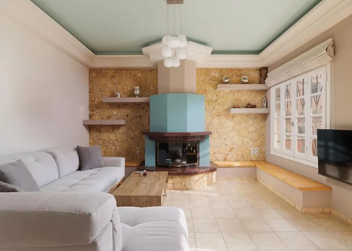 Homely 2bd In Dassia * Κάτω Κορακιάνα